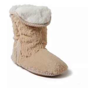 Dearfoams Beth Furry Boots